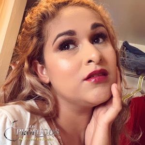 Meet your Posher, Paula yesenia